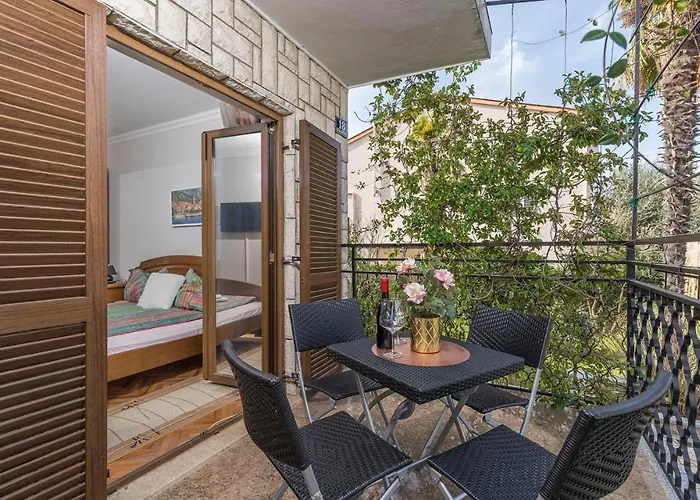 Complex Dolce Maro Πανσιόν